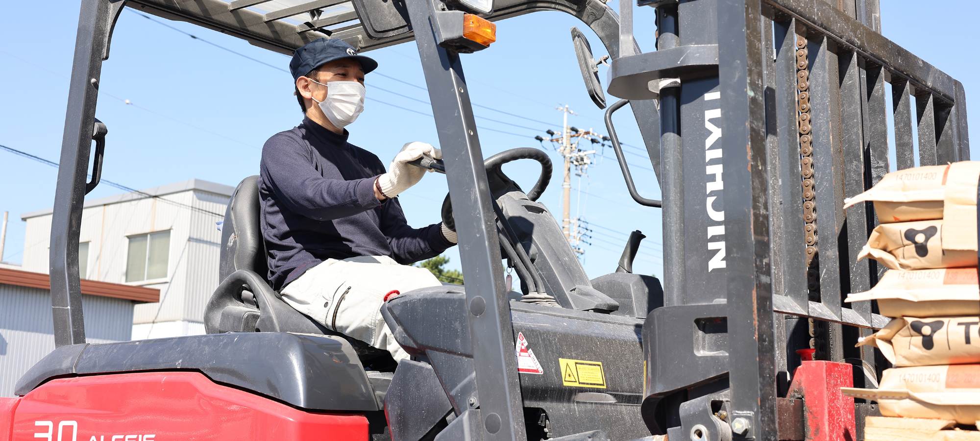 アルミ溶解炉など各種炉の製造・メンテナンス